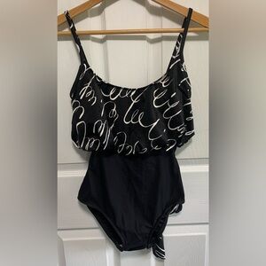 Robby Len Women's One Piece Swim Suit Black White Detachable Belt Size 10